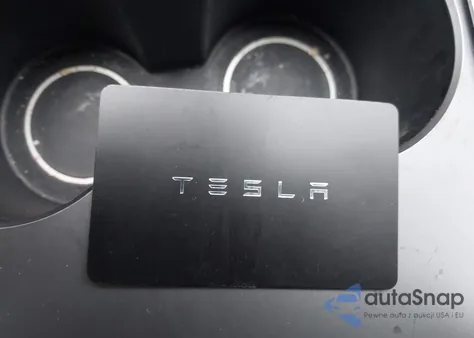 2023 Tesla Model 3 Rear-Wheel Drive z USA, uszkodzony, nr VIN 5YJ3E1EA0PF627301